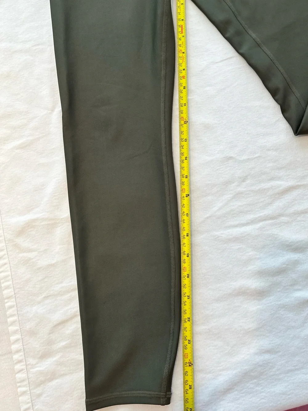 ALO Yoga Olive Green High-Rise Leggings with Subtle Logo